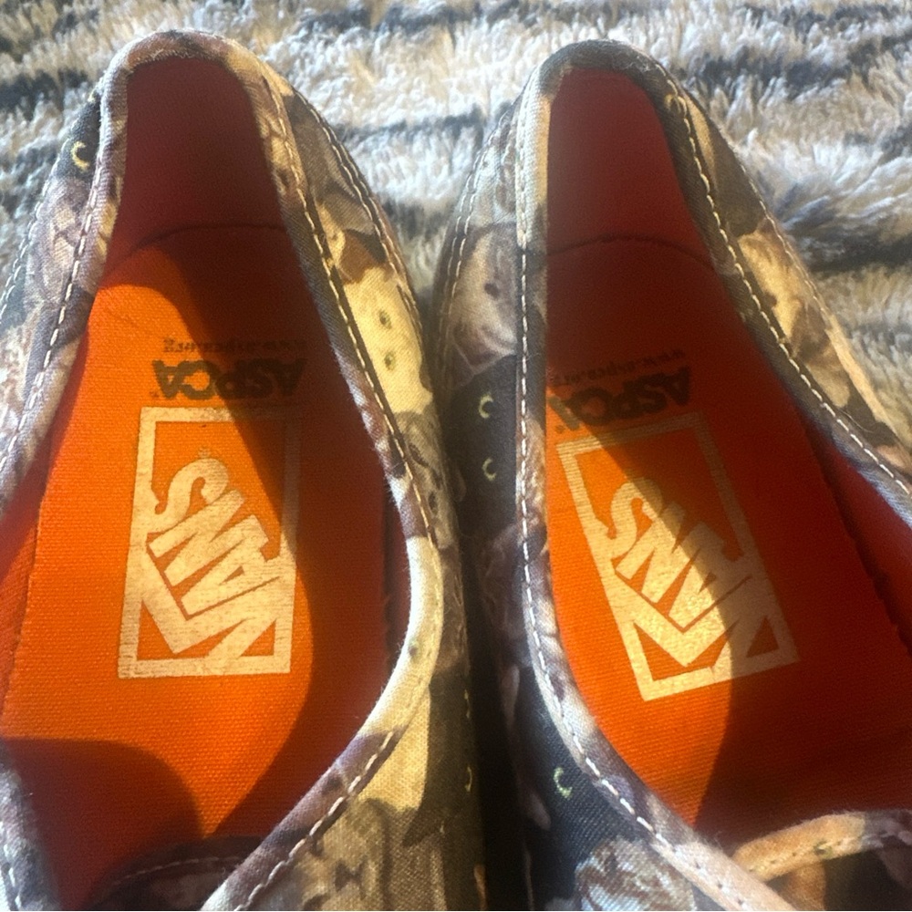 Vans Cat Print Sneakers with Orange Interior - Picture 11 of 16